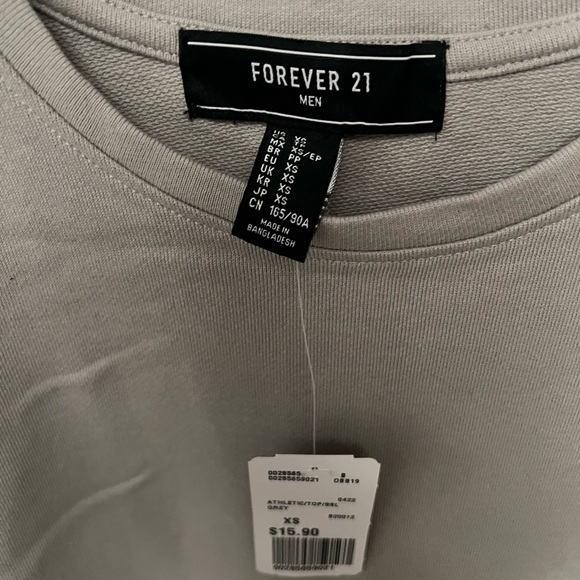 Forever 21 oversize muscle shirt - Picture 2 of 4